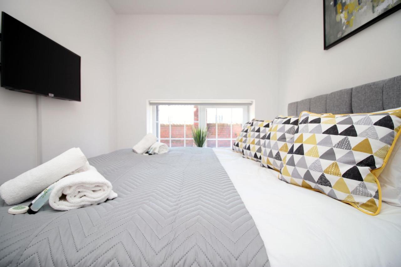 St Thomas Loft Views By Ssw - 2Br, Parking, Sleeps 4, Easy Access To City Centre, Marina, Beach And M4 Суонси Экстерьер фото