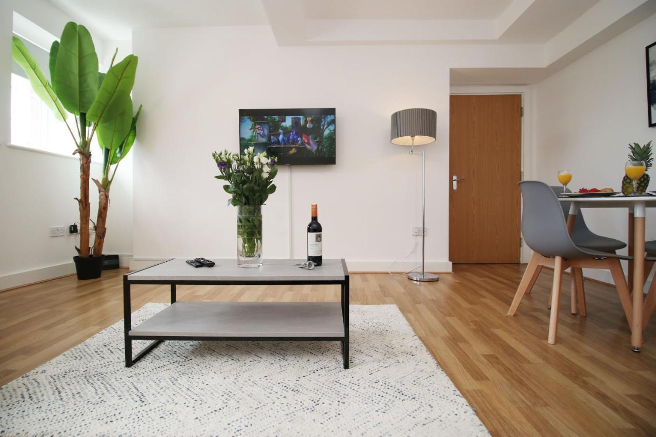 St Thomas Loft Views By Ssw - 2Br, Parking, Sleeps 4, Easy Access To City Centre, Marina, Beach And M4 Суонси Экстерьер фото