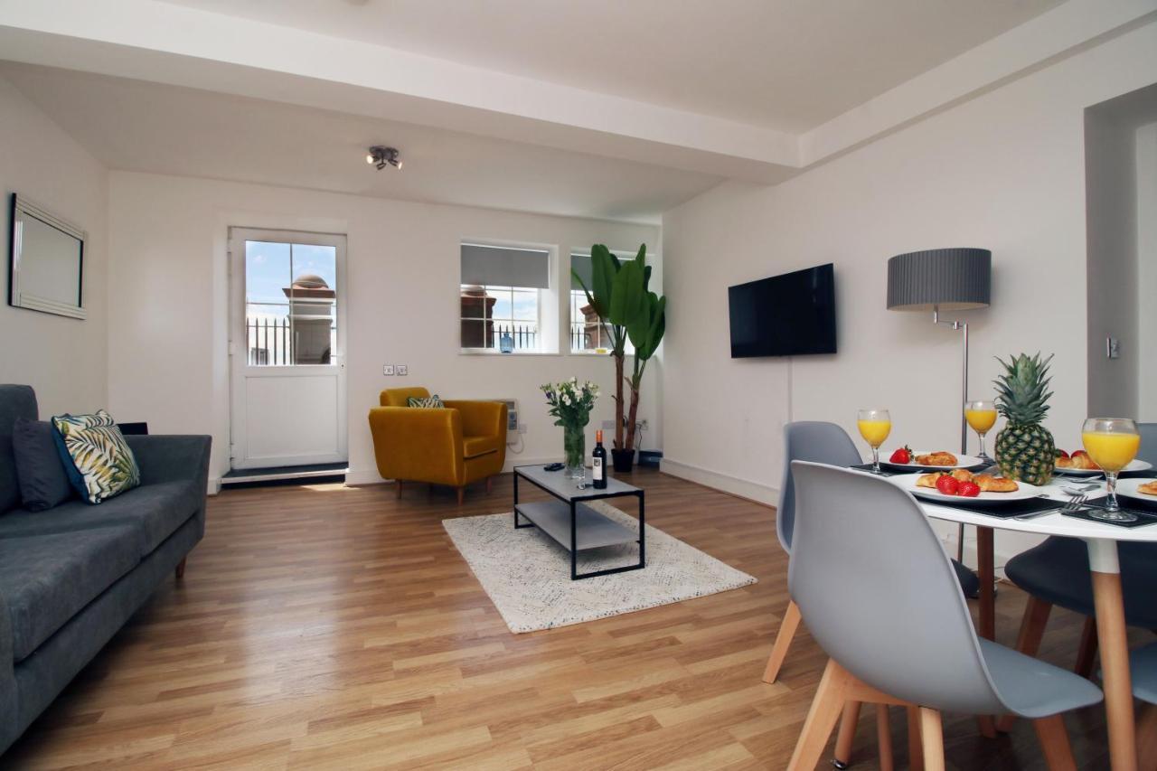 St Thomas Loft Views By Ssw - 2Br, Parking, Sleeps 4, Easy Access To City Centre, Marina, Beach And M4 Суонси Экстерьер фото
