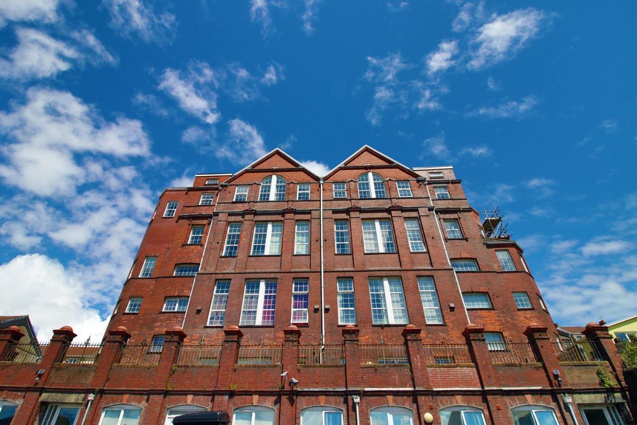 St Thomas Loft Views By Ssw - 2Br, Parking, Sleeps 4, Easy Access To City Centre, Marina, Beach And M4 Суонси Экстерьер фото