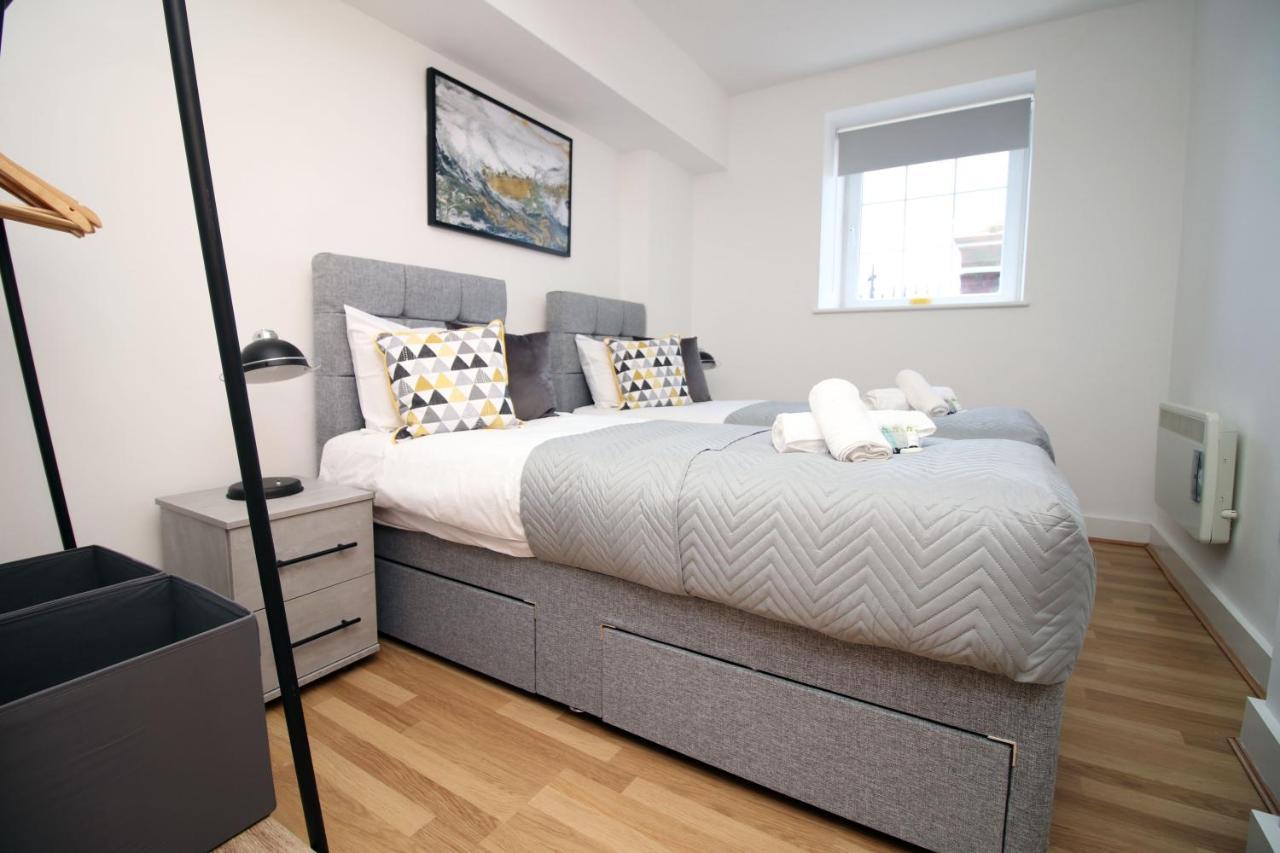 St Thomas Loft Views By Ssw - 2Br, Parking, Sleeps 4, Easy Access To City Centre, Marina, Beach And M4 Суонси Экстерьер фото